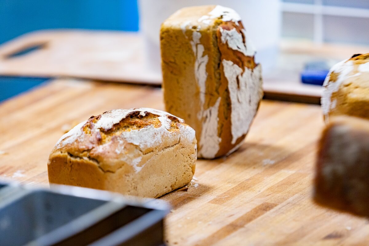 Formy wypiekowe a jakość pieczywa - testy odpieku w Magorex